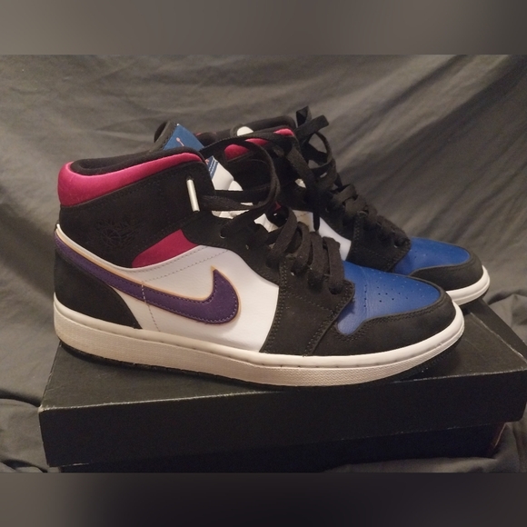 Nike Air Jordan MID 1 Lakers Top 3 (SE) - Picture 5 of 6